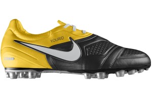 Nike CTR 360 ID