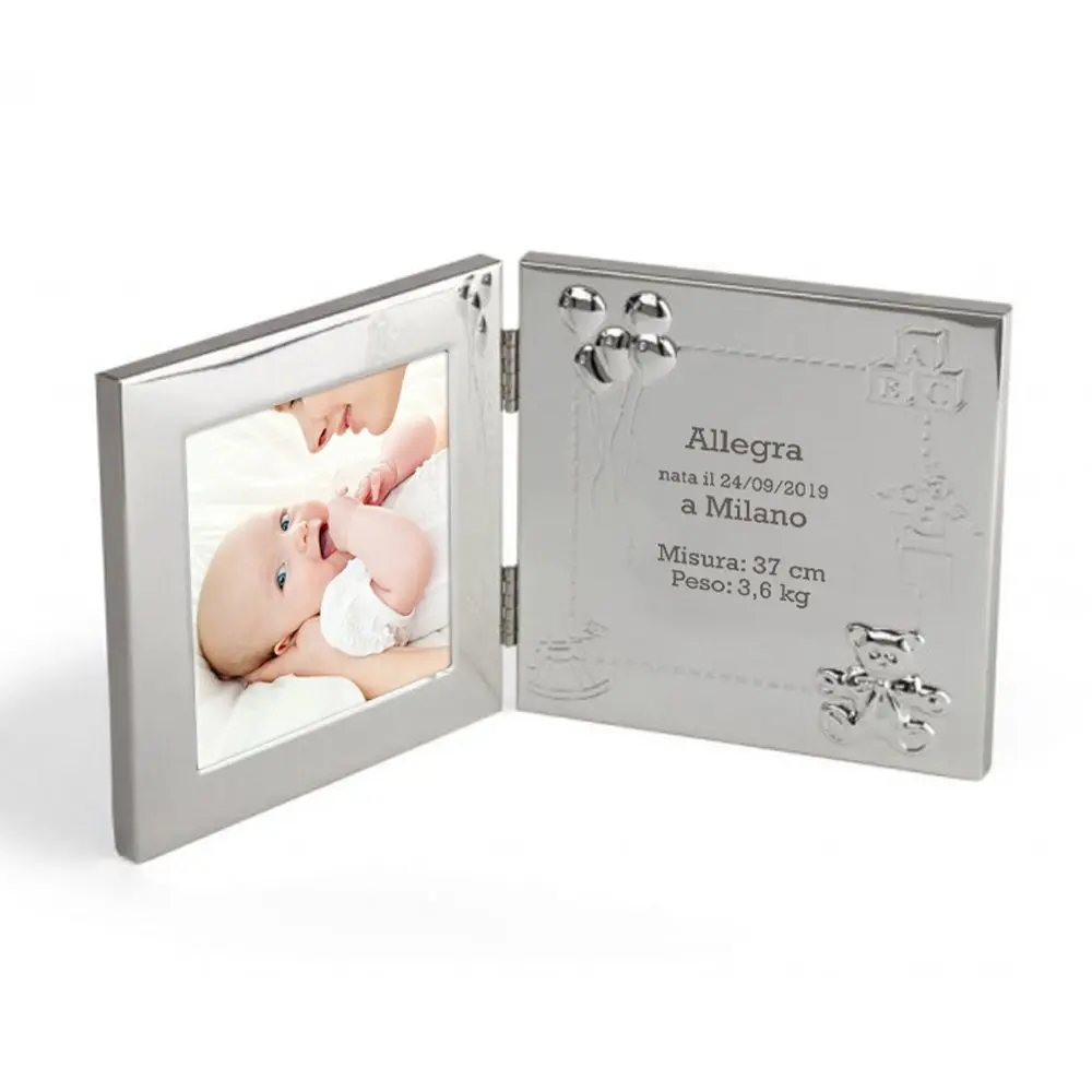 Cornice specchiata a libro con Nome