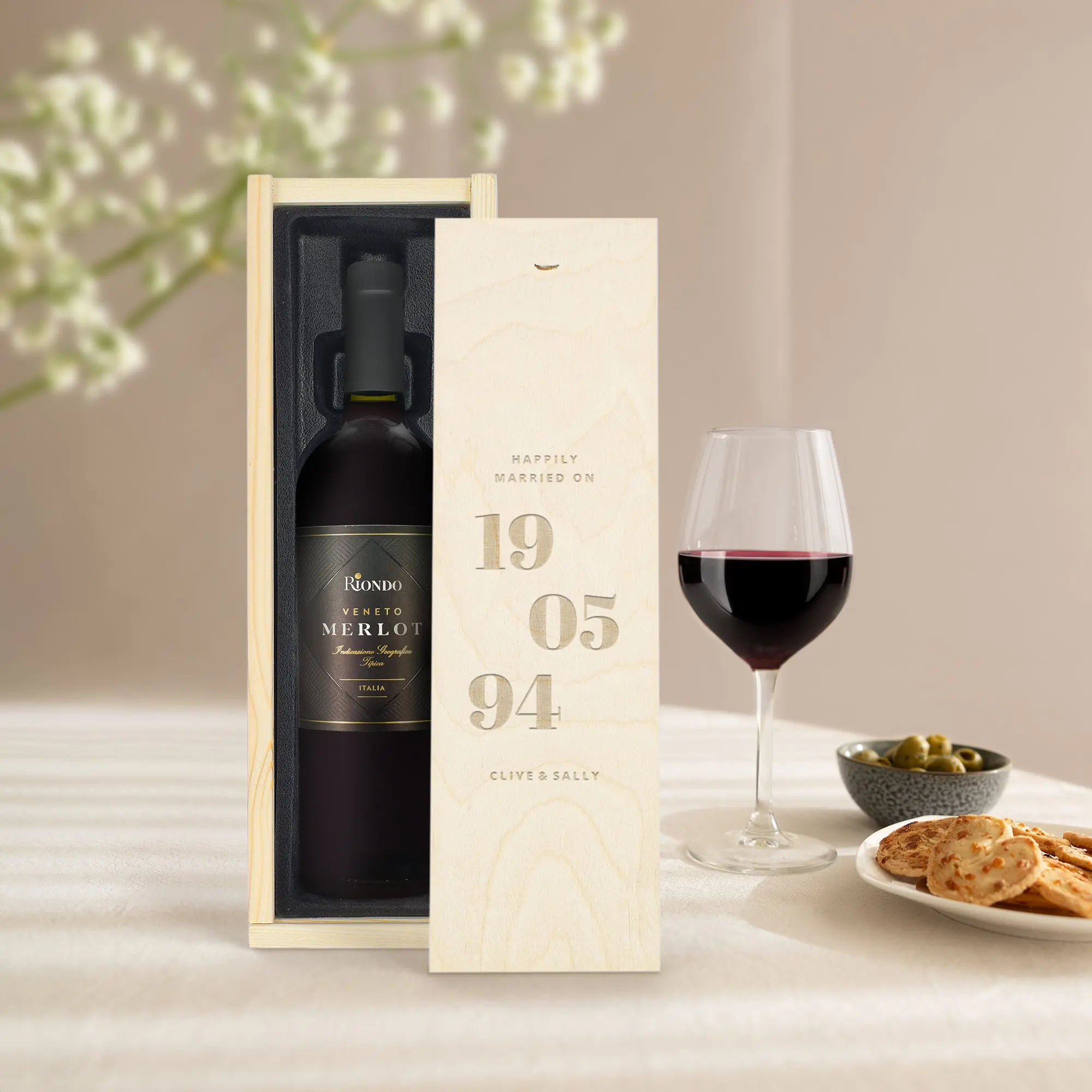 Vino con Cassettina Incisa - Riondo Merlot