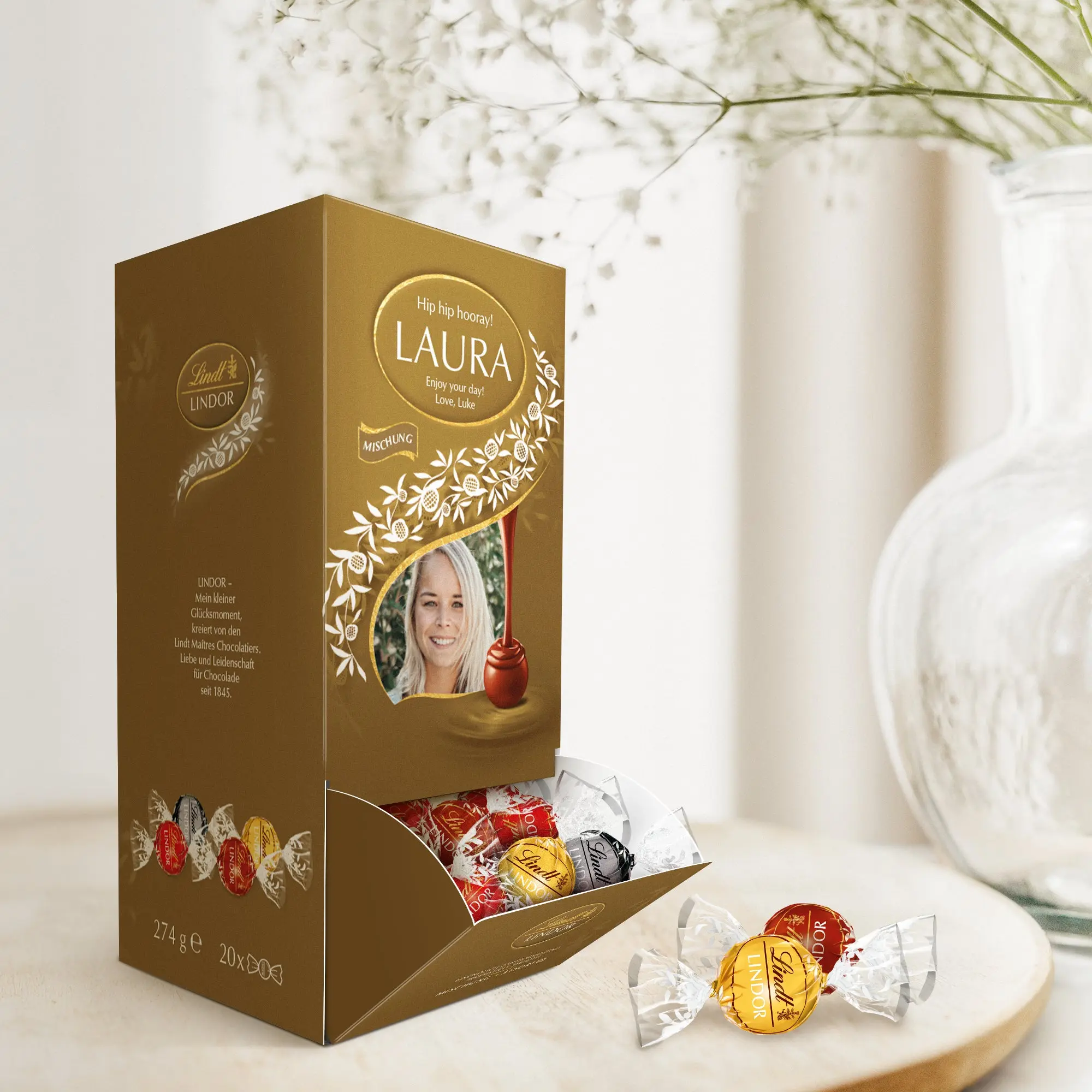 Confezione regalo di cioccolato Lindt Assortiti personalizzata